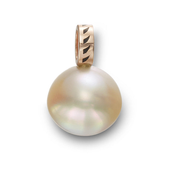 Classic Pearl Wave Charm